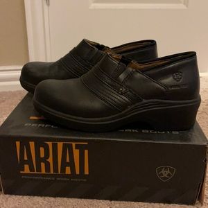 Ariat steel toe clog size 9.5 worn once